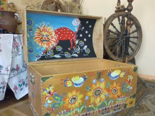 скриня "Кіт БАЮН"
